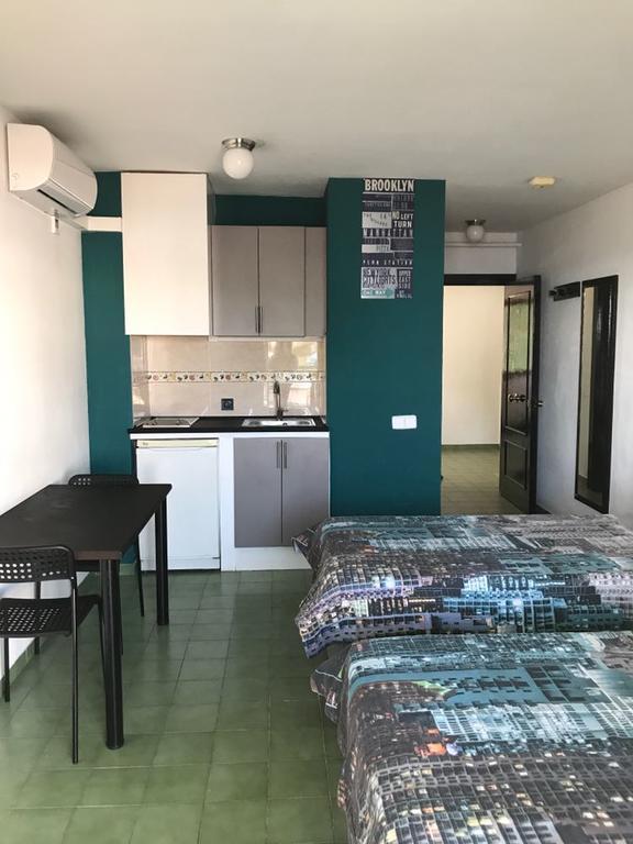 Coconut Apartments - Adults Only Magaluf  Exterior photo